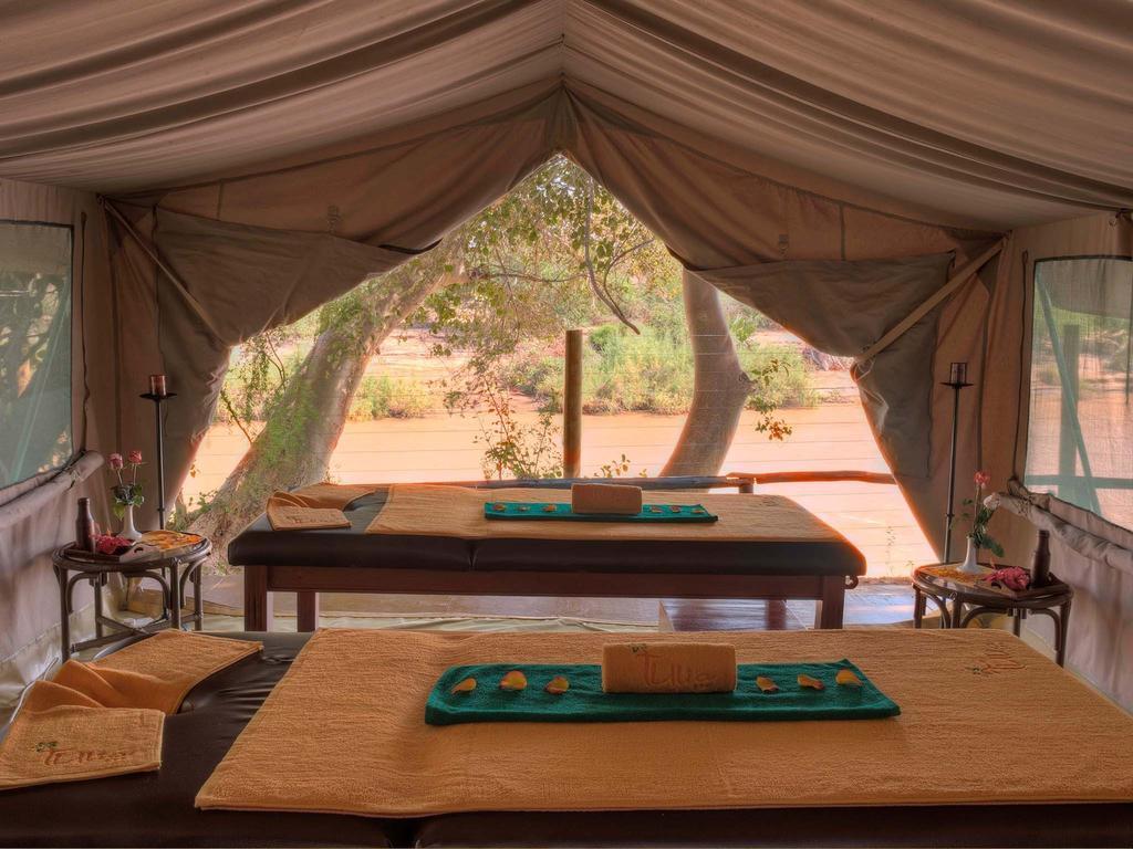 Sarova Shaba Game Lodge Archers Post Exterior photo