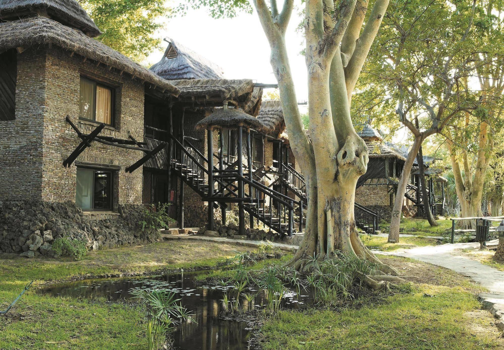 Sarova Shaba Game Lodge Archers Post Exterior photo