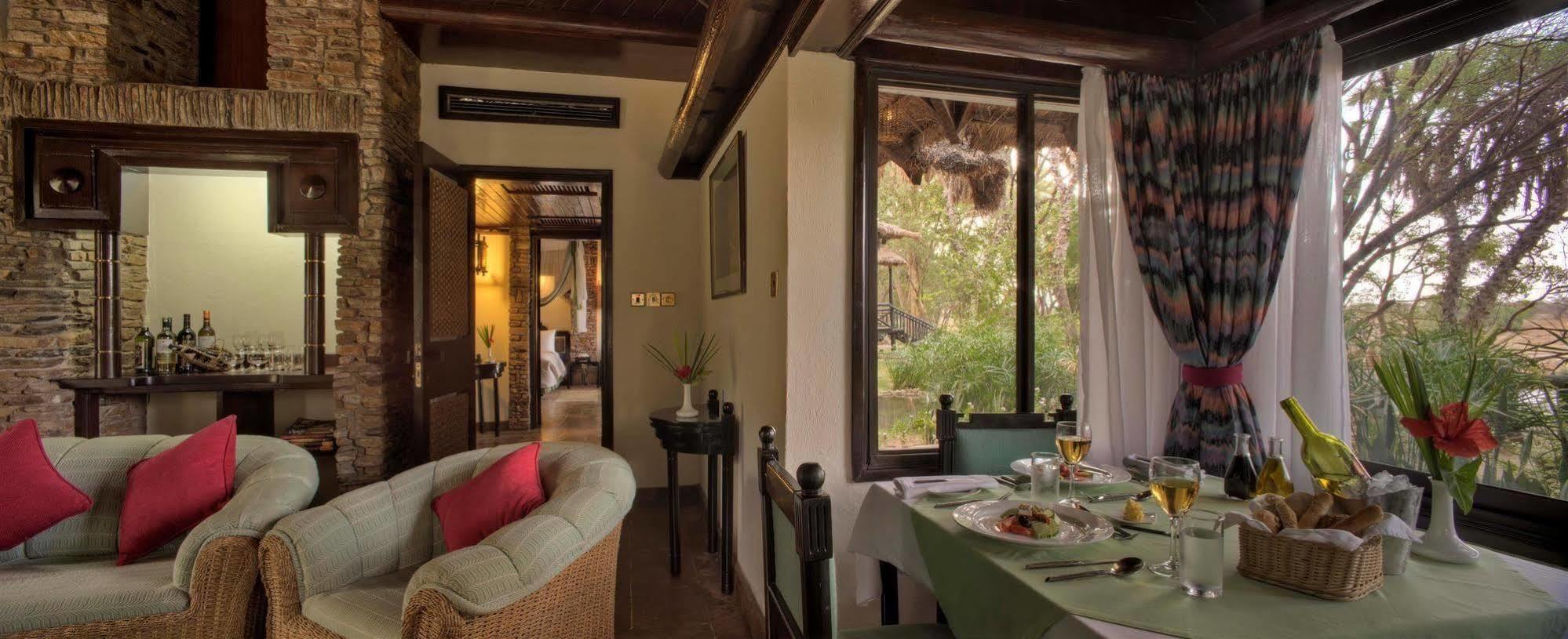 Sarova Shaba Game Lodge Archers Post Exterior photo